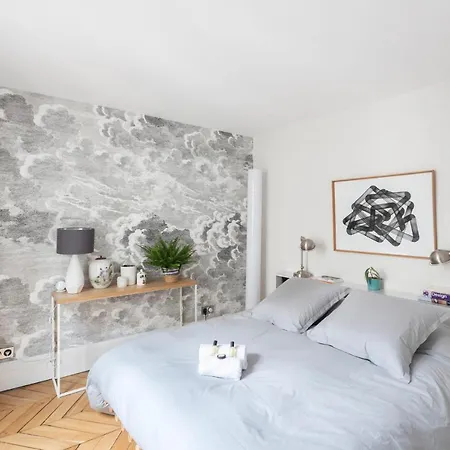 Beautiful Apt In Northern Marais By Guestready * Parigi