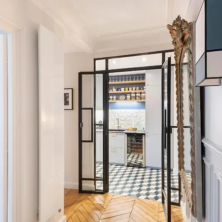 Beautiful Apt In Northern Marais By Guestready * Parigi
